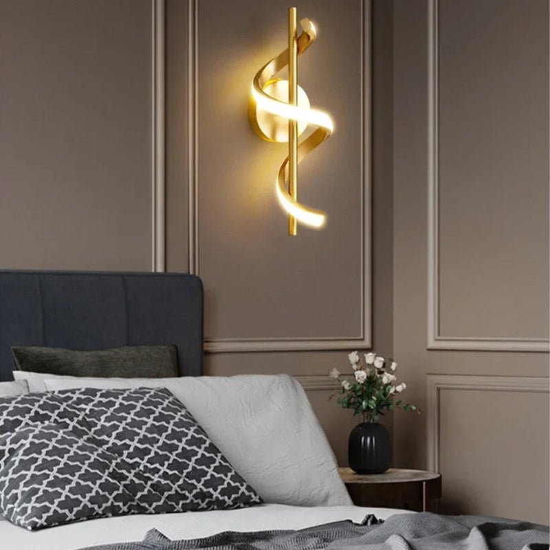 Applique murale | Dorée - Une lampe de chevet