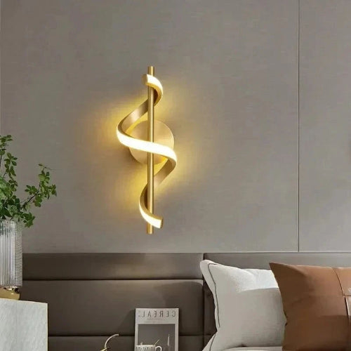 Applique murale dorée chambre