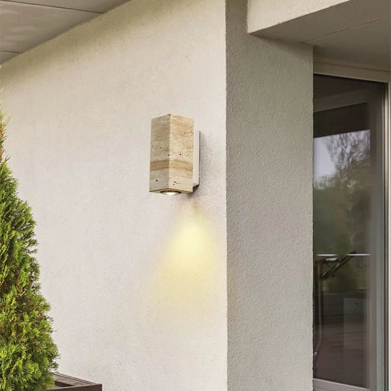 Applique murale | En pierre - Une lampe de chevet